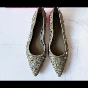 Tory Burch
Green Embroidered Yasmin Pointed Toe